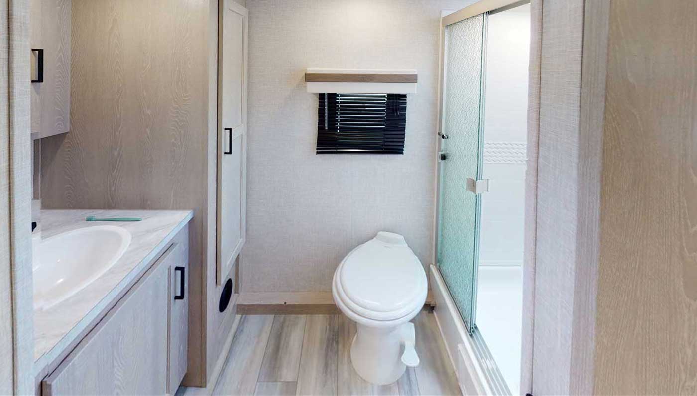 Rockwood Mini Light 2511s Bathroom Rockwood Mini Light 2511s Bathroom