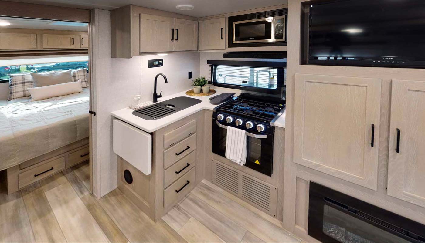 Rockwood Mini Light 2511s Kitchen / Galley Rockwood Mini Light 2511s Kitchen / Galley